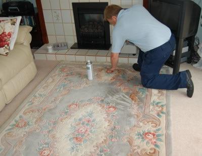 Miten puhdistaa mattoja kotona: yksinkertaisia ​​tapoja
