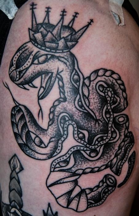 Tatuoiden arvot: käärmeet ja niiden symbolit